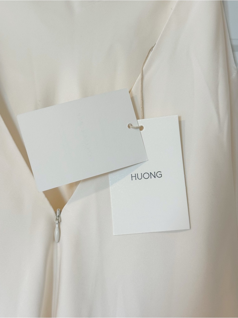 Huong - Valentine Dress (M) - Picture 10 of 16